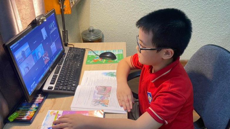 Học trực tuyến bị “nghẽn, rớt” do đâu?