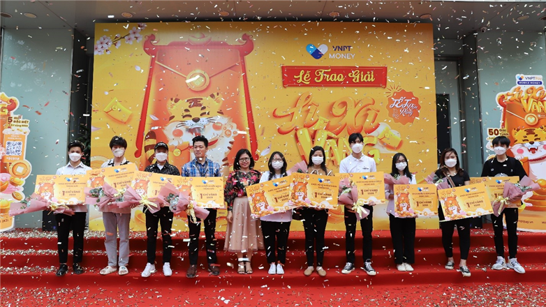 Trao thưởng chương trình "Lì xì vàng - Tết rộn ràng" cùng VNPT Money
