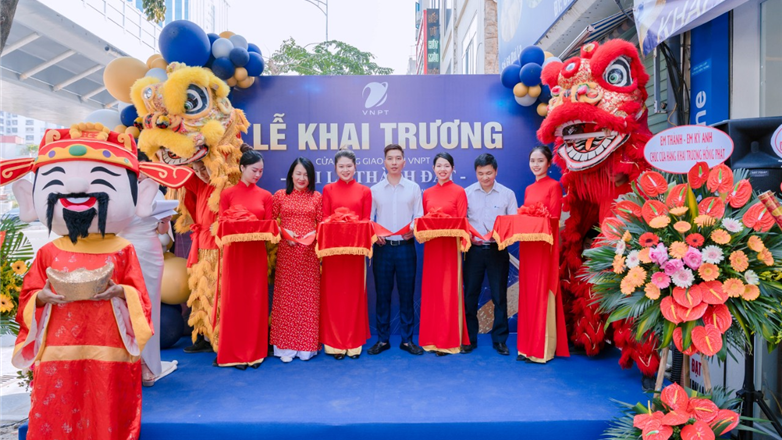 Trung tâm kinh doanh VNPT Hà Nội khai trương cửa hàng giao dịch tại 71 Đại La