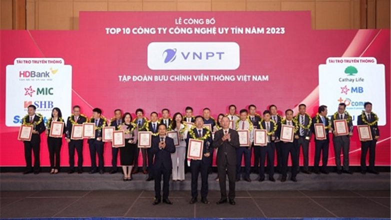 Tập đoàn VNPT xếp hạng cao trong Top 10 doanh nghiệp uy tín năm 2023